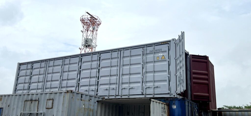 Container s-Headway